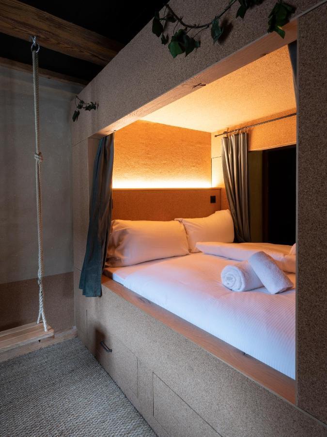 Peanut Medieval Lodge サン・テュルサンヌ エクステリア 写真